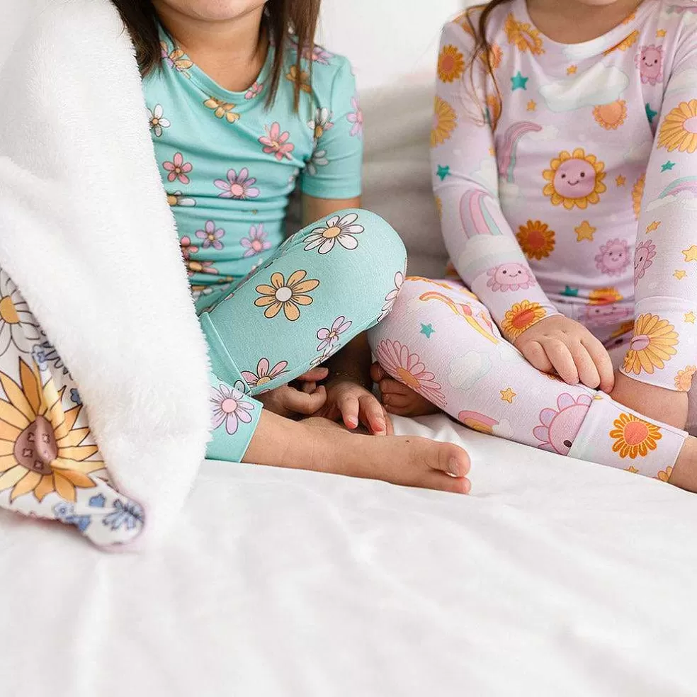 Posh Peanut Luxe Plush Patoo® Blanket Outlet