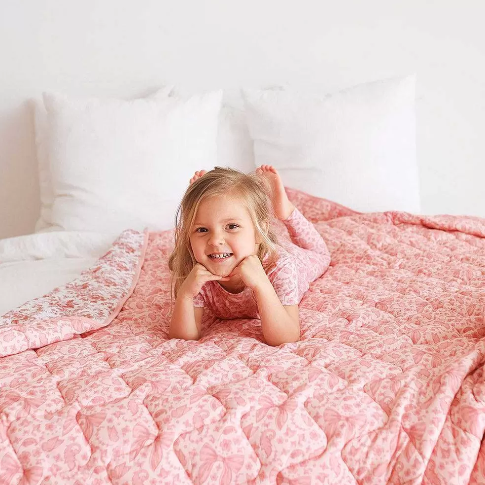 Posh Peanut Reversible Quilted Patoo® Blanket Store
